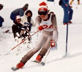Kathy Kreiner du Canada participe au ski alpin aux Jeux olympiques d'hiver de Lake Placid de 1980. (Photo PC/AOC)
