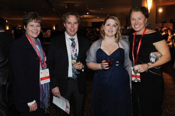 _GRE8480c_r _GRE8480c_r