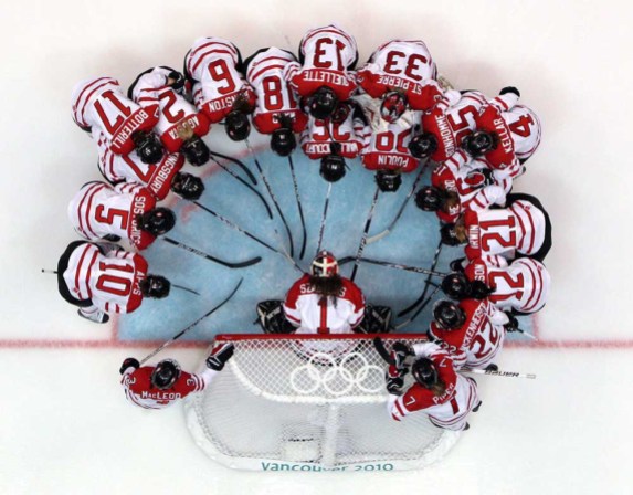 Hockey féminin 2010 Photo : La Presse Canadienne