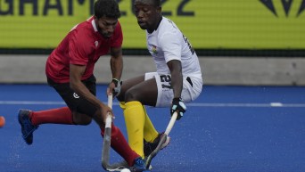Devohn Noronha Teixeira en lutte contre un adversaire.