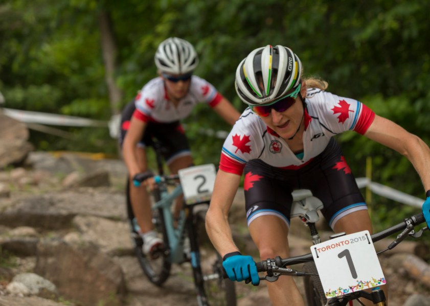 Emily Batty and Catharine Pendrel Catharine Pendrel et Emily Batty ont terminé respectivement deuxième et première aux dernier Jeux panaméricains, disputés à Toronto à l'été 2015.