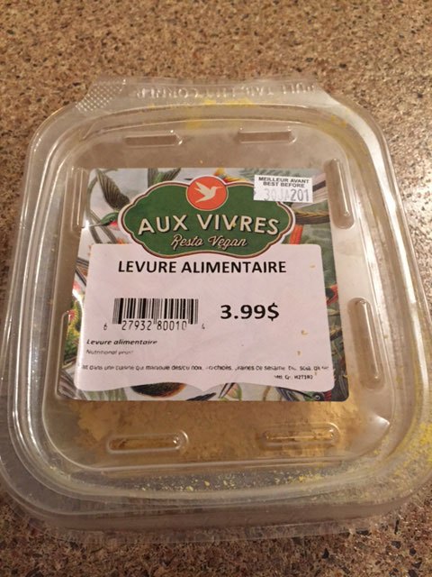 Levure alimentaire à haute teneur en vitamine B12 à saupoudrer sur les légumes