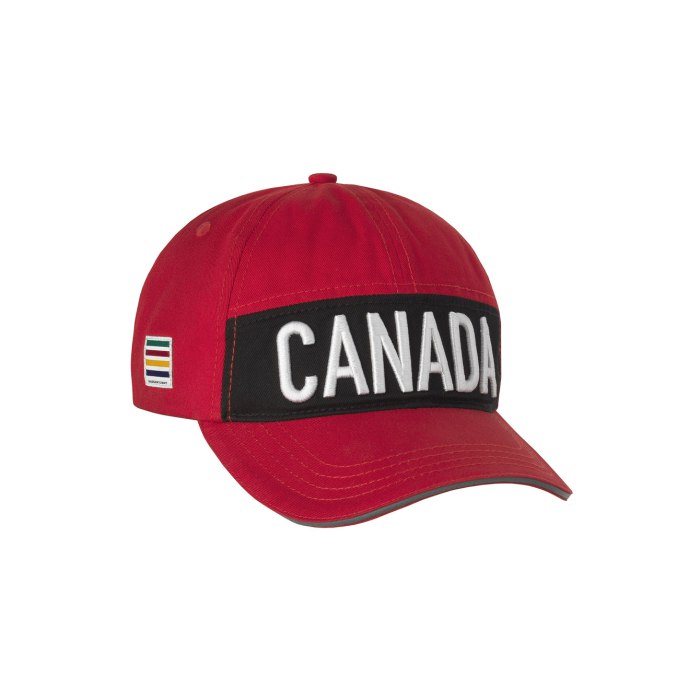 Village : Casquette unisexe de cérémonie 30 $