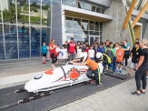 Les jeunes ont pu tester leurs habiletés de bobsleigh à la journée olympique de Richmond le 14 juin 2016.