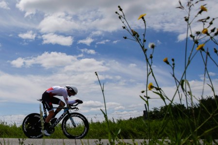 Canada Pan Am Games Cycling Le Canadien Hugo Houle lors de l’épreuve individuelle masculine du contre-la-montre aux Jeux panaméricains de 2015 à Toronto. Houle remporta l’or. (AP Photo/Felipe Dana)