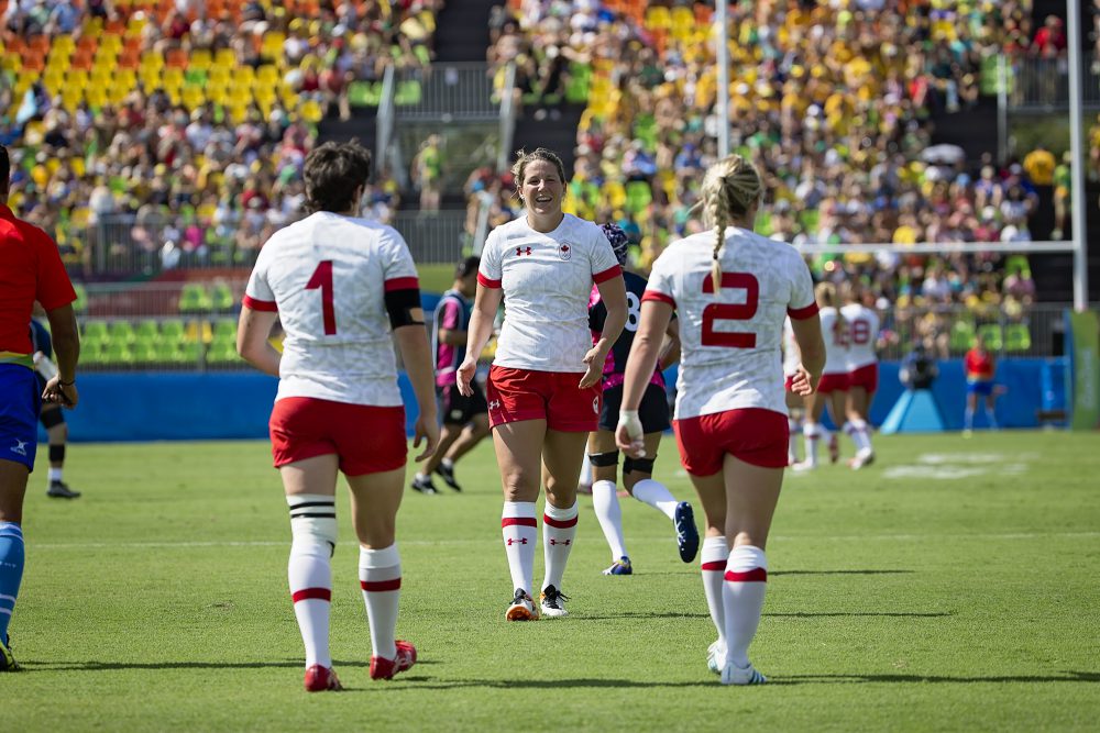 L'équipe féminine de Rugby gagne contre le Japon lors de son premier match olympique le 6 août 2016 à Rio de Janeiro. (Photo: Paige Stewart pour Rugby Canada)