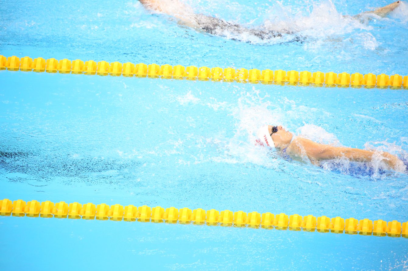 Hilary Caldwell durant la finale du 200 m dos des Jeux de Rio. 12 août 2016. Photo Steve Boudreau