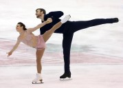 Meagan Duhamel et Eric Radford aux Championnats canadiens, le 21 janvier 2017 (Photo : Greg Kolz)