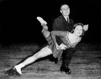 Les patineurs Barbara Wagner et Robert Paul participent à l'épreuve couple aux Jeux olympiques d'hiver de Squaw Valley de 1960. (Photo PC/AOC)