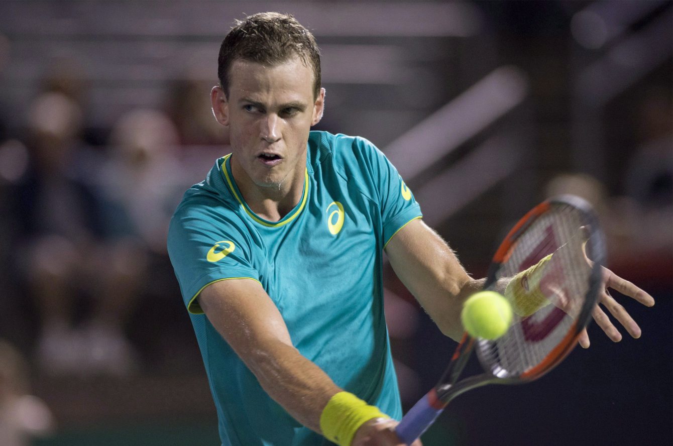 Vasek Pospisil en action lors du premier tour de la Coupe Rogers à Montréal, le 7 août 2017.