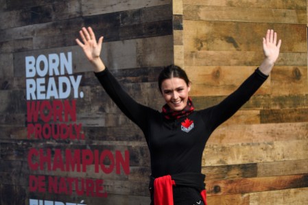 VE171003-0803 Marielle Thompson lors du dévoilement de la collection d'Équipe Canada pour PyeongChang 2018, à Toronto, le 3 octobre 2017. (Photo : COC)