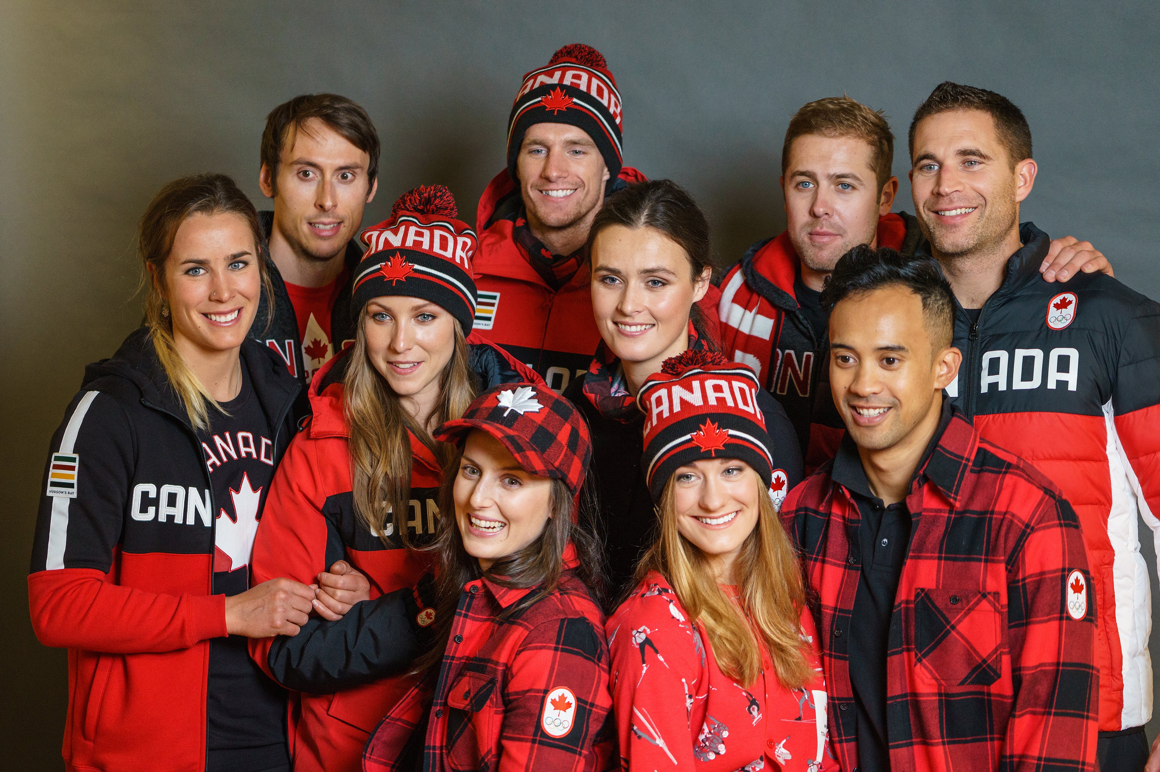 Les athlètes canadiens lors du dévoilement de la collection d'Équipe Canada pour PyeongChang 2018, à Toronto, le 3 octobre 2017. (Photo : COC)