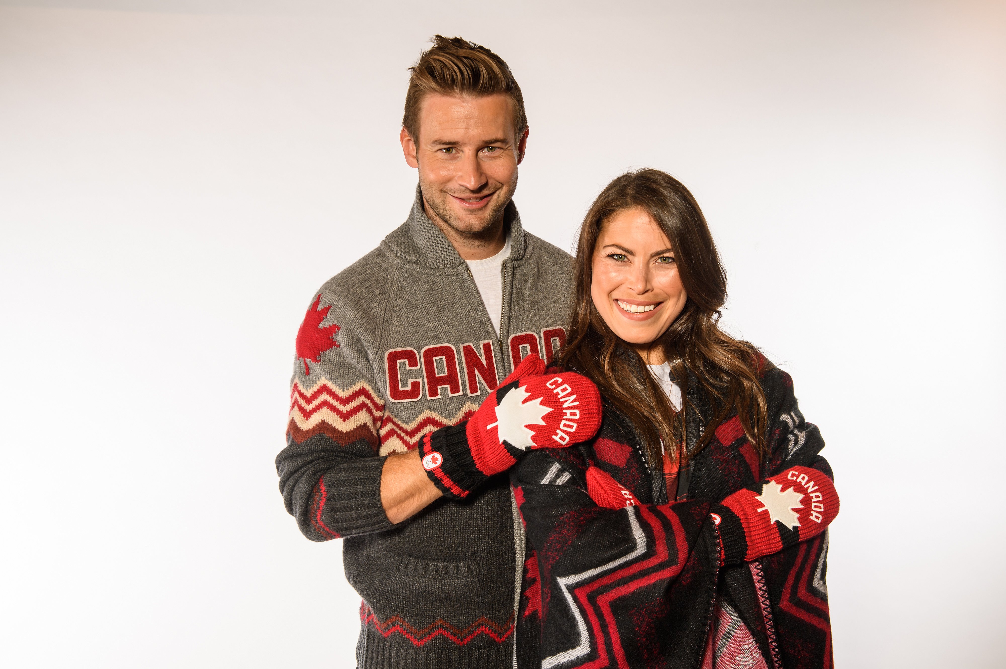 Patrick Langlois et Roseline Filion lors du dévoilement de la collection d'Équipe Canada pour PyeongChang 2018, à Toronto, le 3 octobre 2017. (Photo : COC)