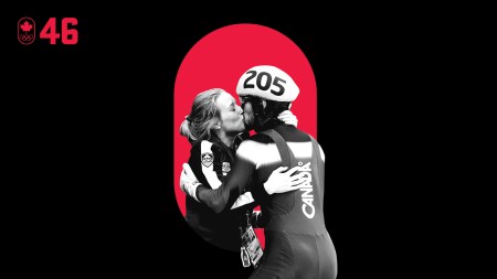 100 COUNTDOWN 46 HOR Avec ses quatre médailles, dont trois d'or, Charles Hamelin est l'un des athlètes olympiques d'hiver les plus décorés au Canada. À Vancouver 2010, il a remporté l'or au 500 m et au relais 5000 m en 30 minutes. Il a ajouté une médaille d'or à Sotchi 2014 au 1500 m, ce qui était autrefois son épreuve la plus faible. SOIS EXCELLENT