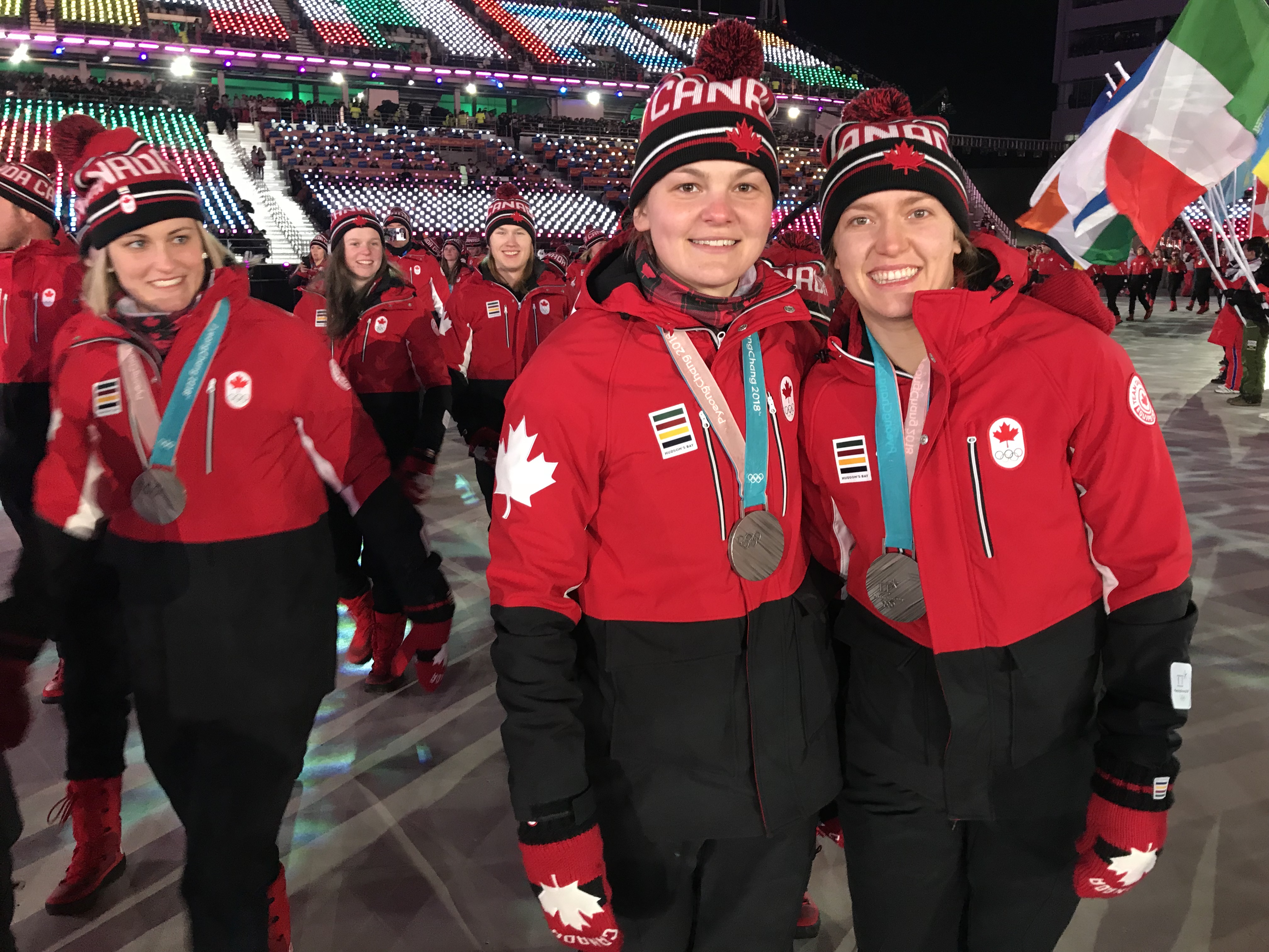Marie-Philip Poulin, Jennifer Wakefield et Brianne Jenner.