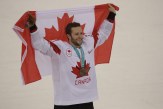 Cody Goloubef célèbre après la victoire du Canada contre la République tchèque. Jason Ransom/COC