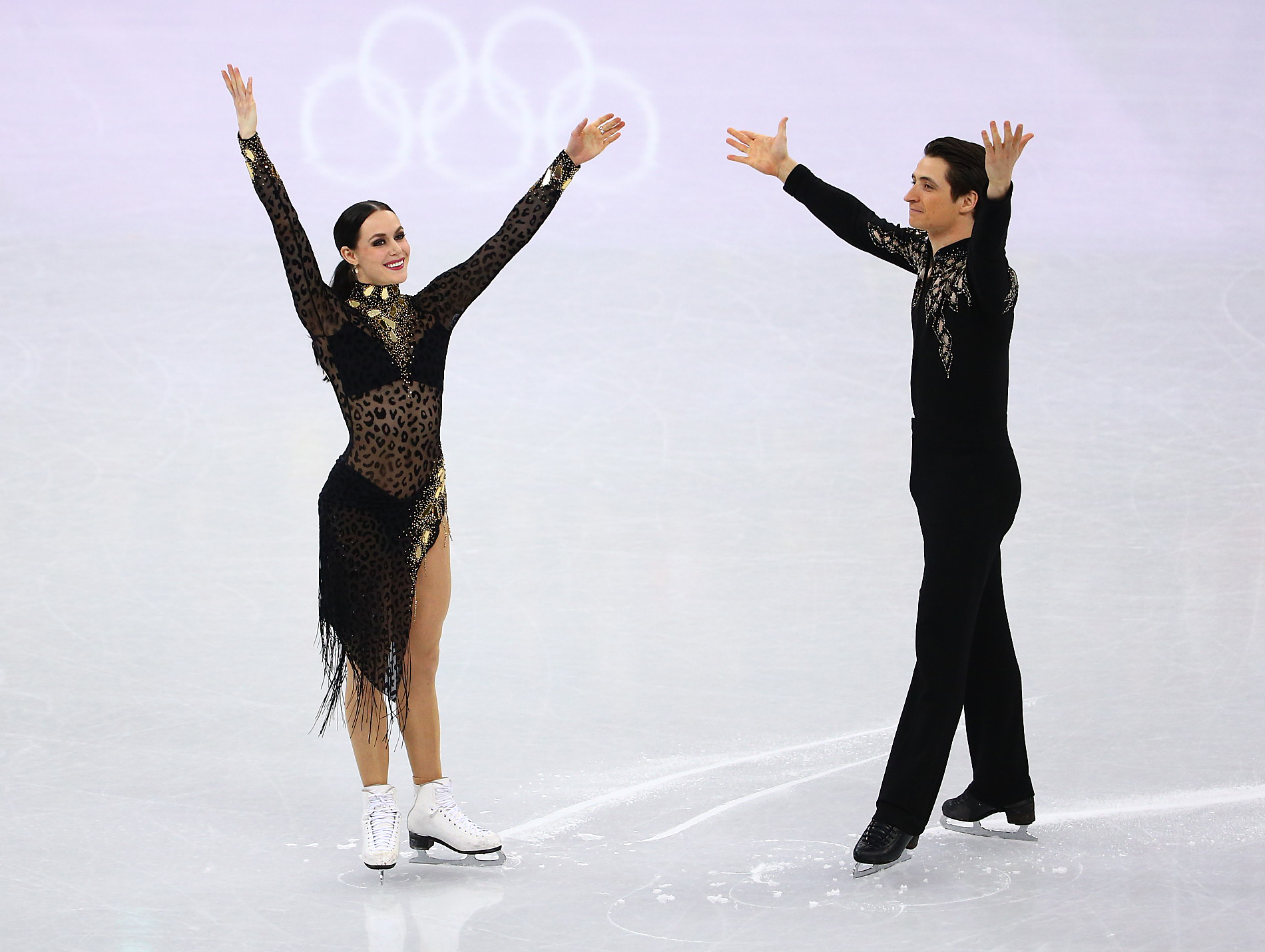 Tessa Virtue et Scott Moir ont battu leur record du monde, lors du Jour 10. COC Photo par Vaughn Ridley