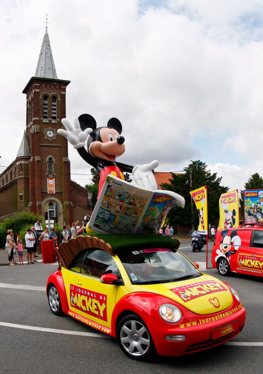char allégorique de la caravane publicitaire du Tour de France 2018