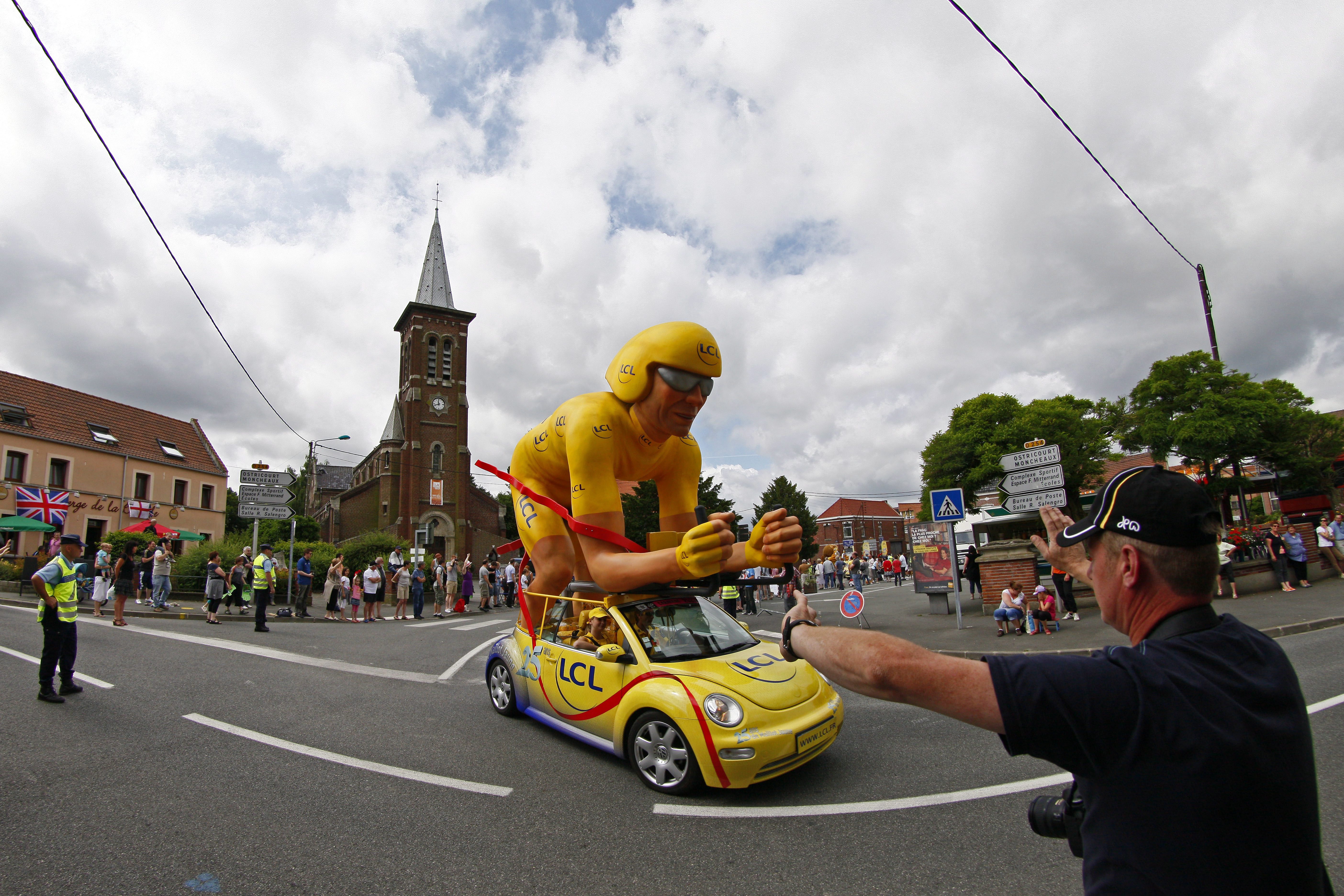 char allégorique de la caravane publicitaire du Tour de France 2018
