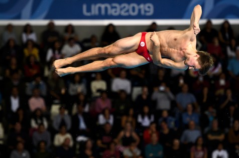 Philippe Gagné Équipe Canada plongeon Lima 2019 Un plongeon dans les airs