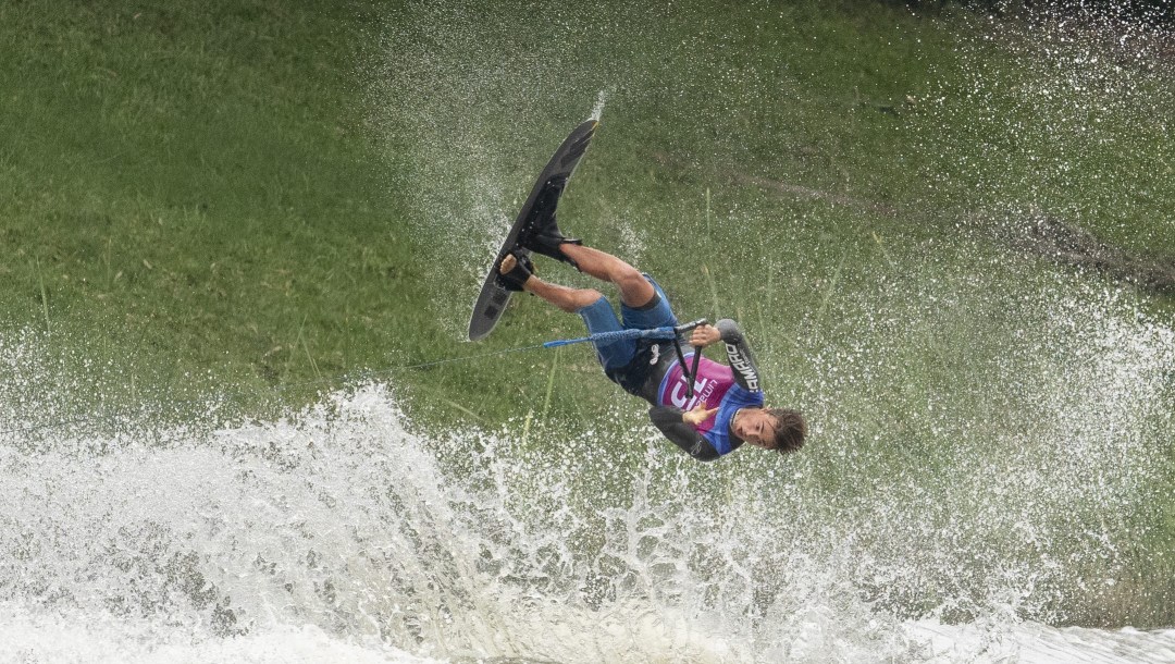 Dorien Llewellyn à Lima 2019 durant l'épreuve de ski nautique