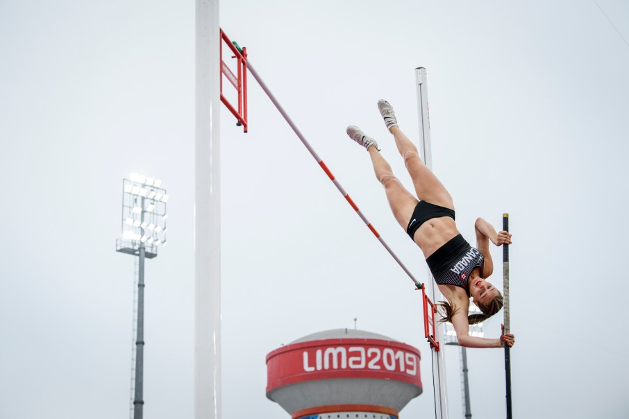 VEP_20190808_48 Alysha Newman participe au saut à la perche aux Jeux panaméricains de Lima, au Pérou, le 8 août 2019. Photo : Vincent Ethier/COC