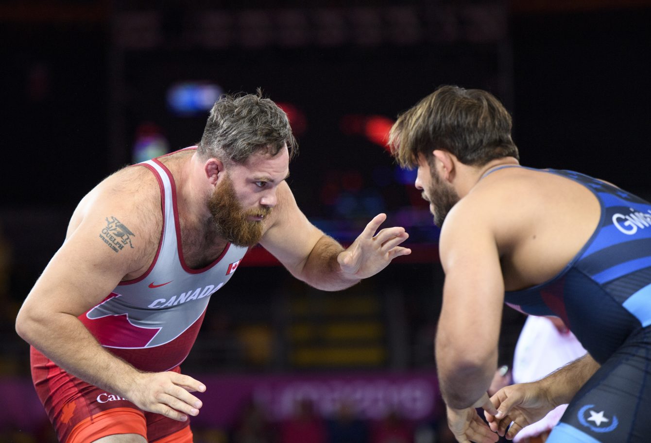 Korey Jarvis affronte l'Américain Nicholas Gwiazdowski en lutte libre chez les 125 kg aux Jeux panaméricains de Lima, au Pérou, le 10 août 2019. Photo : Christopher Morris/COC