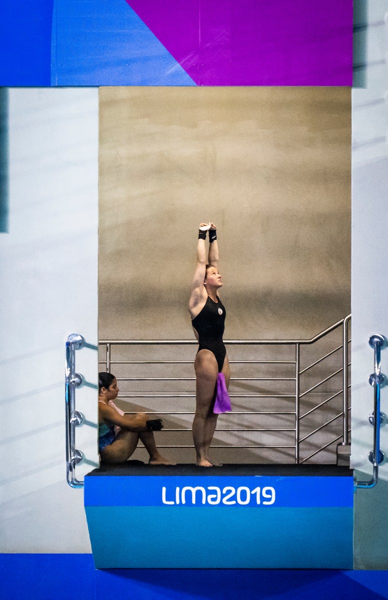 Caeli McKay, du Canada, participe à la finale du 10 m féminin à Lima 2019