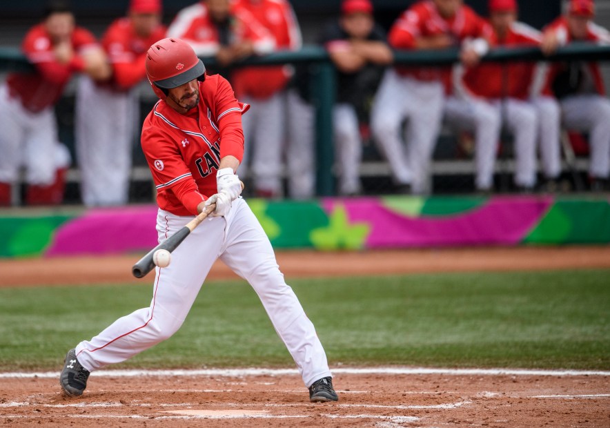 Équipe Canada Jonathan Malo Baseball Lima 2019 Jonathan Malo au bâton pendant Lima 2019
