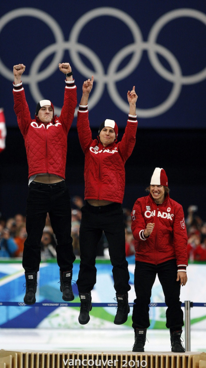 Les trois Canadiens sautent sur le podium