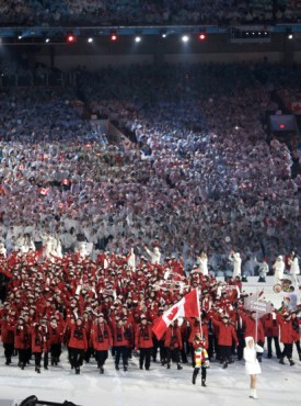 L'équipe canadienne avance dans le stade