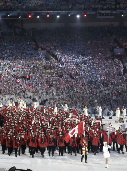 L'équipe canadienne avance dans le stade