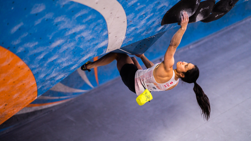 Alannah Yip monte jusqu'à la victoire aux Championnats panaméricains de l'IFSC 2020 à Los Angeles.