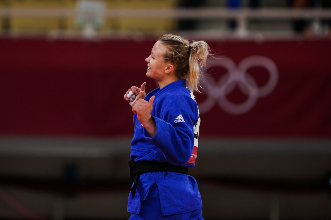 Jessica Klimkait célèbre à Tokyo 2020