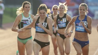 Cinq coureuses en action