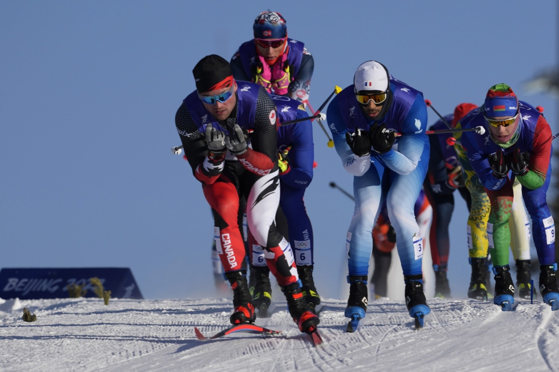 Graham Ritchie en action lors du sprint classique par équipe de ski de fond. 