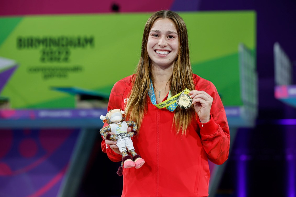 Mia Vallée avec sa médaille d'or