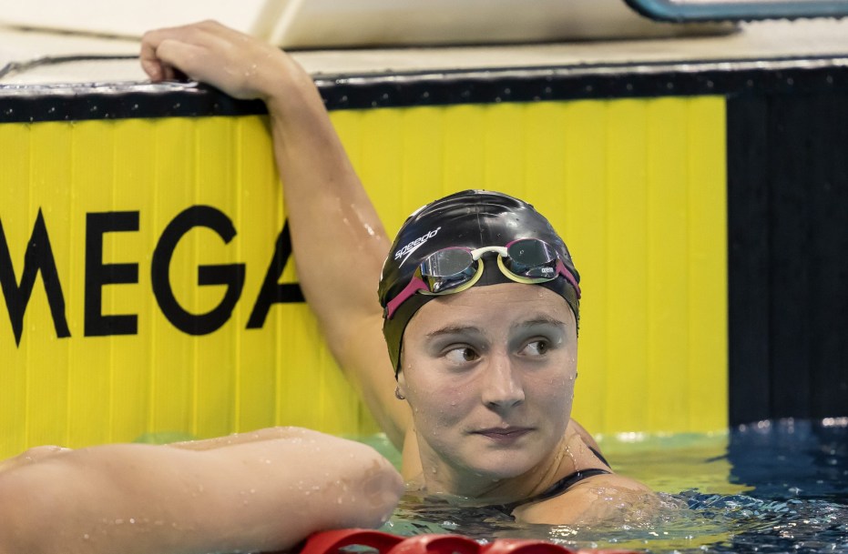 Sophie Angus dans l'eau après une course.