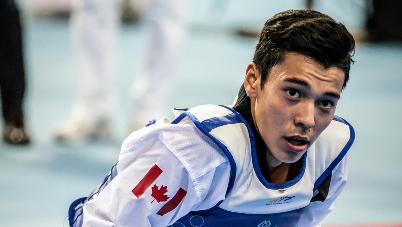 Portrait de Park avec l'équipement de Taekwondo.