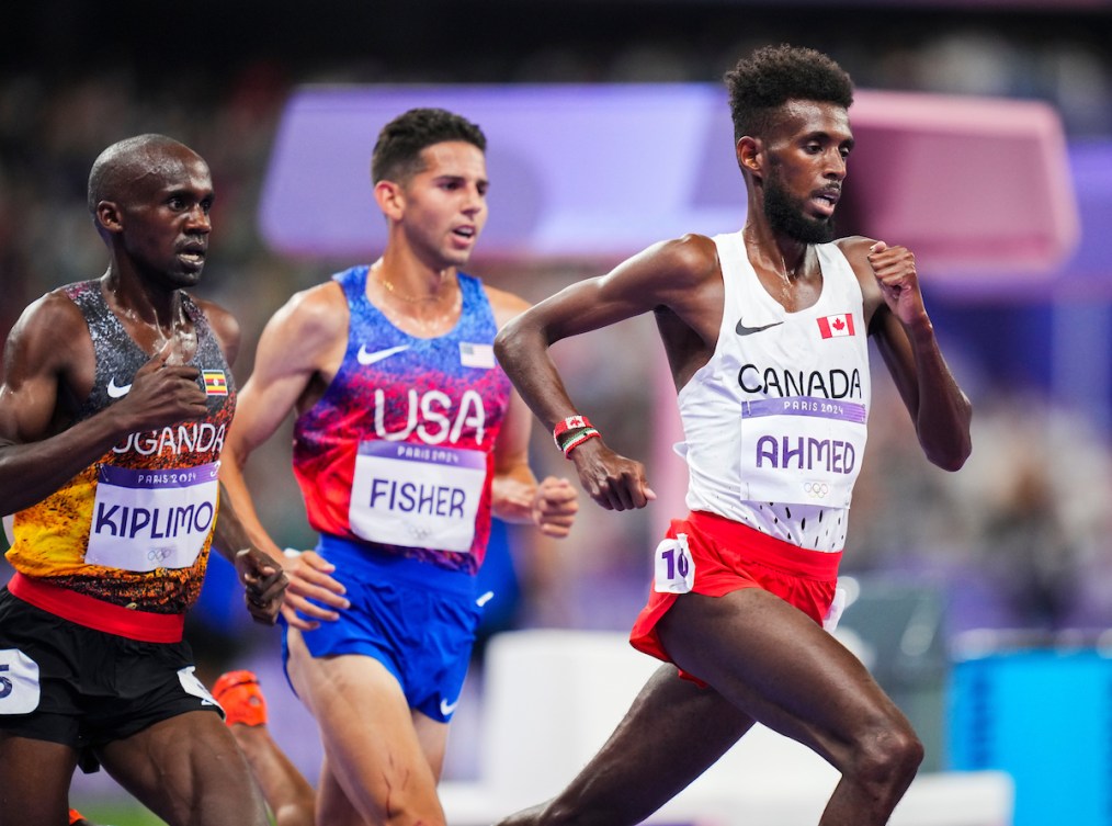 Mohammed Ahmed participe à la finale du 10 000 mètres.