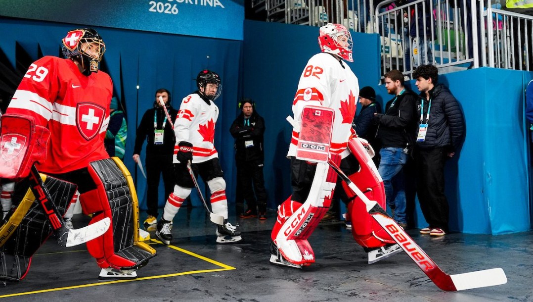 Kayle Osborne en action en hockey sur glace.
