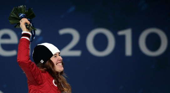 Clara Hughes Clara Hughes (vancouver 2010)
