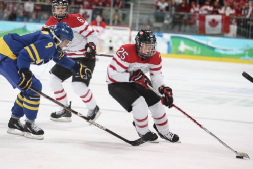 tessa_bonhomme_action_2010_1340px Women's Hockey (Vancouver 2010)