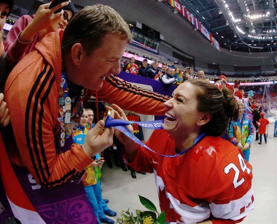 Natalie Spooner (Sochi)