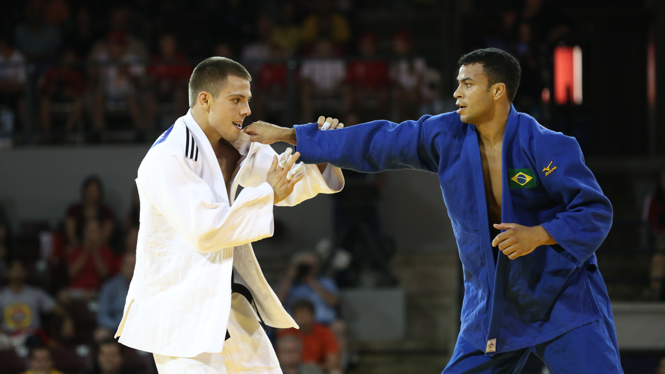 Arthur Margelidon (left) on his way to winning judo bronze at the Pan Am Games on July 12, 2015. 