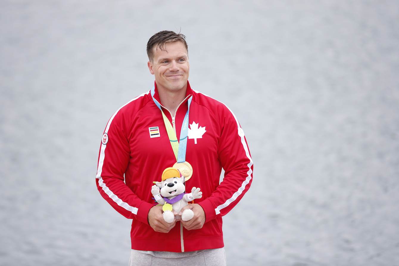 Canada’s Mark De Jonge celebrates his gold medal