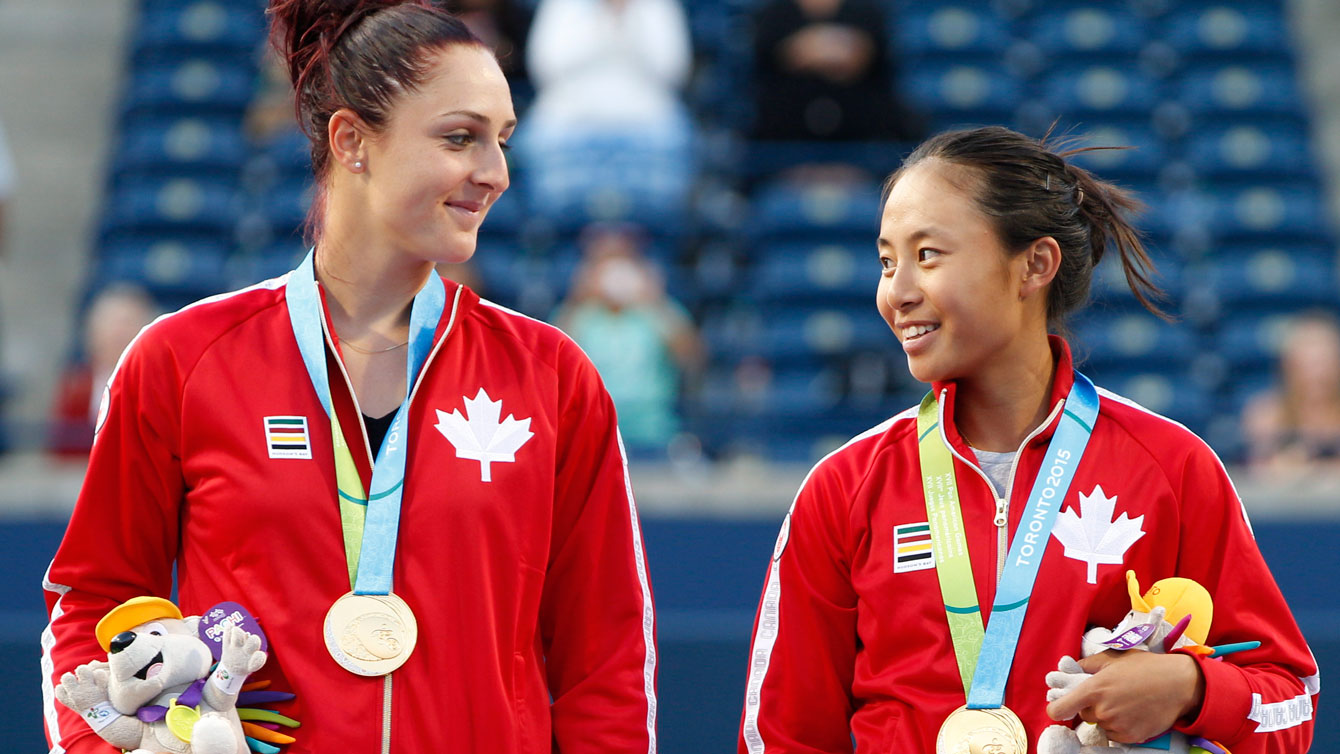 Dabrowski and Zhao receive gold medals at the Pan Am Games women's doubles final on July 16, 2015.
