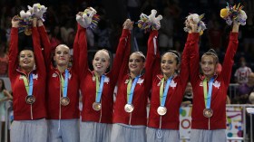 Team Canada wins the bronze medal in the Group Hoops + Clubs competition