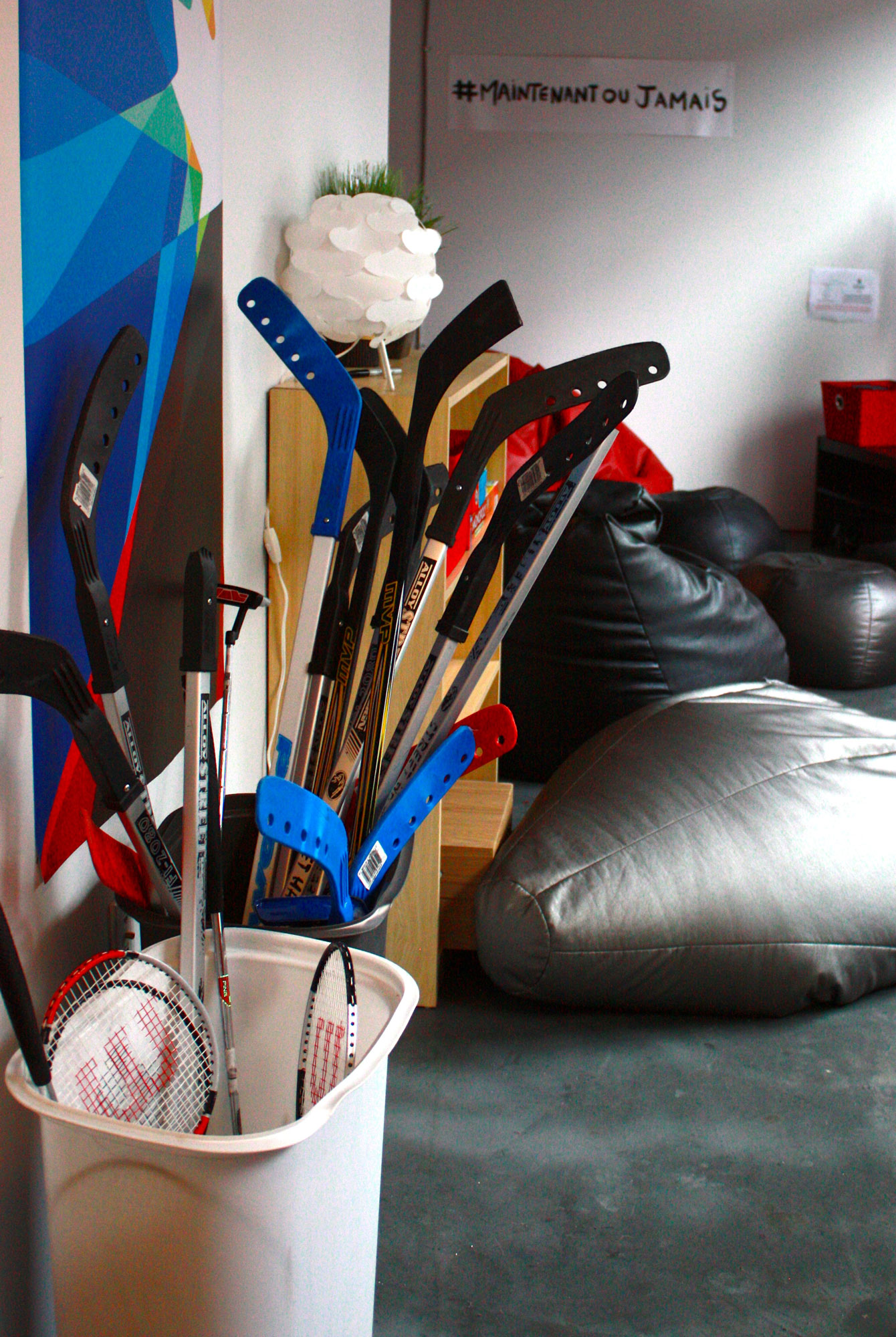 Downtime at the Canadian residence (photo: Kristen Loritz)