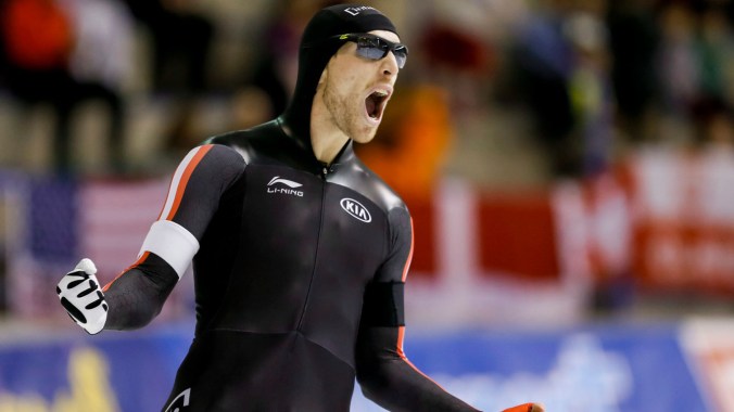 William Dutton celebrates his silver medal in the weekend's second 500m World Cup race in Calgary on November 15, 2015.